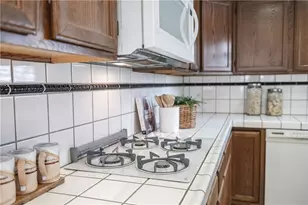 2209 Robinson St, Redondo Beach, CA 90278 - Photo 17