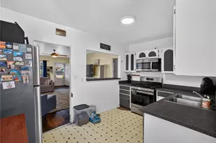 426 N Gertruda Ave, Redondo Beach, CA 90277 - Photo 13