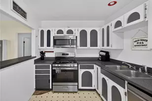 426 N Gertruda Ave, Redondo Beach, CA 90277 - Photo 11