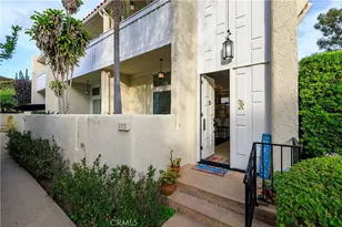 255 Valley, Hermosa Beach, CA 90254 - Photo 1