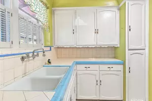 1438 W 94th St, Los Angeles, CA 90047 - Photo 13