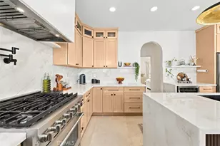 900 S Curson, Los Angeles, CA 90036 - Photo 15
