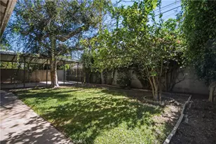 11436 Clarkson Rd, Los Angeles, CA 90064 - Photo 49