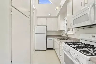 17 16th Street, Hermosa Beach, CA 90254 - Photo 57