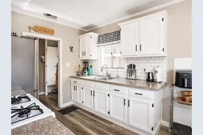 12808 Shoup Avenue, Hawthorne, CA 90250 - Photo 5