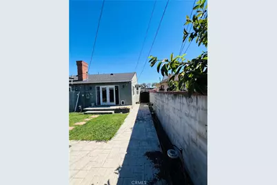 15917 S Hoover Street, Gardena, CA 90247 - Photo 15