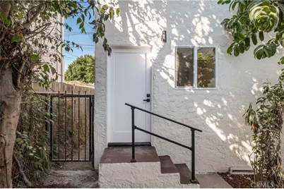 259 W 42nd Street, Los Angeles, CA 90037 - Photo 45