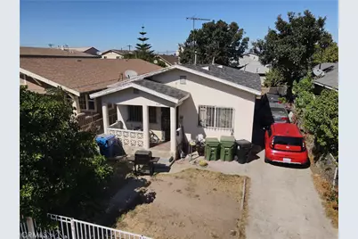 715 W 56th Street, Los Angeles, CA 90037 - Photo 17