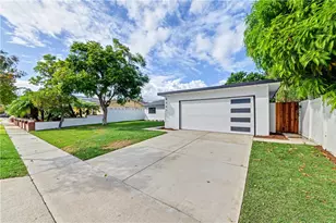 8561 Donald Cir, Huntington Beach, CA 92647 - Photo 3