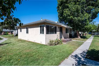 443 E 234th Walk, Carson, CA 90745 - Photo 21