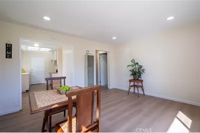 443 E 234th Walk, Carson, CA 90745 - Photo 5