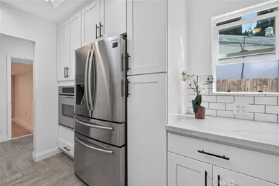 16912 Marlin Place, Lake Balboa, CA 91406 - Photo 21