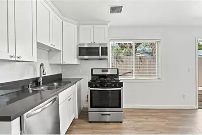 1629 Kendall Dr, San Bernardino, CA 92407 - Photo 33