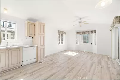 2350 250 Street #6, Lomita, CA 90717 - Photo 3