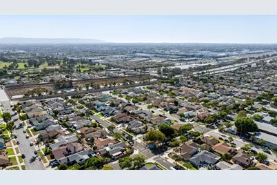 11619 Tarron Avenue, Hawthorne, CA 90250 - Photo 47