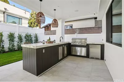 1731 11th Street, Manhattan Beach, CA 90266 - Photo 7