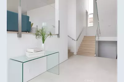 650 W Maple Avenue, El Segundo, CA 90245 - Photo 3