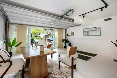 8444 Kirkwood Drive, Los Angeles, CA 90046 - Photo 27