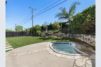99 Calle Mayor, Redondo Beach, CA 90277 - Photo 41