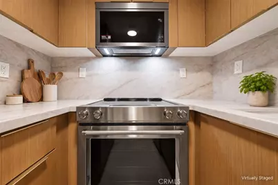 10450 Wilshire Boulevard #5C, Los Angeles, CA 90024 - Photo 13