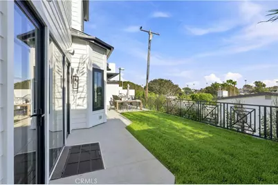 1346 Gates Ave., Manhattan Beach, CA 90266 - Photo 17