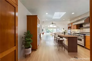 1050 Avenue D, Redondo Beach, CA 90277 - Photo 1