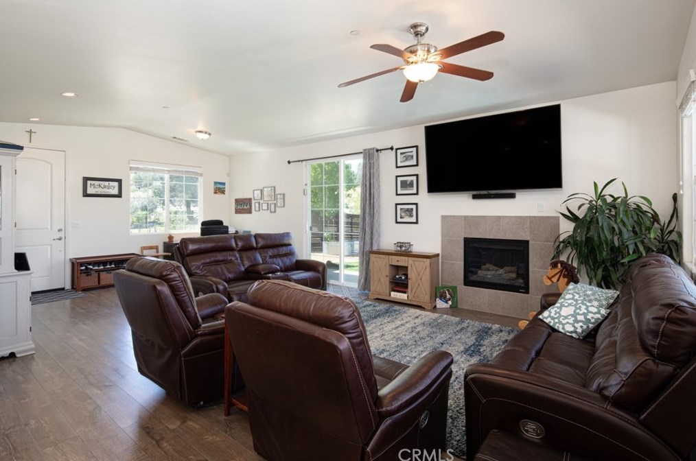 12955 Viejo Camino, Atascadero CA  93422-6205 exterior