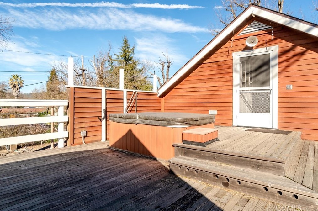 16850 Walnut Ave, Atascadero CA  93422-6622 exterior