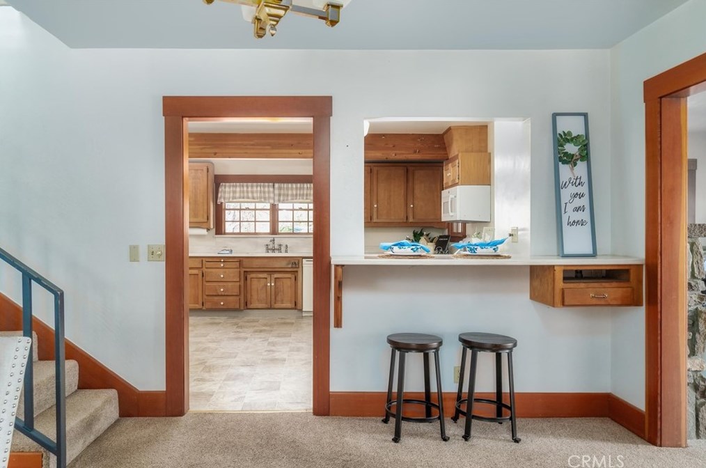 16850 Walnut Ave, Atascadero CA  93422-6622 exterior