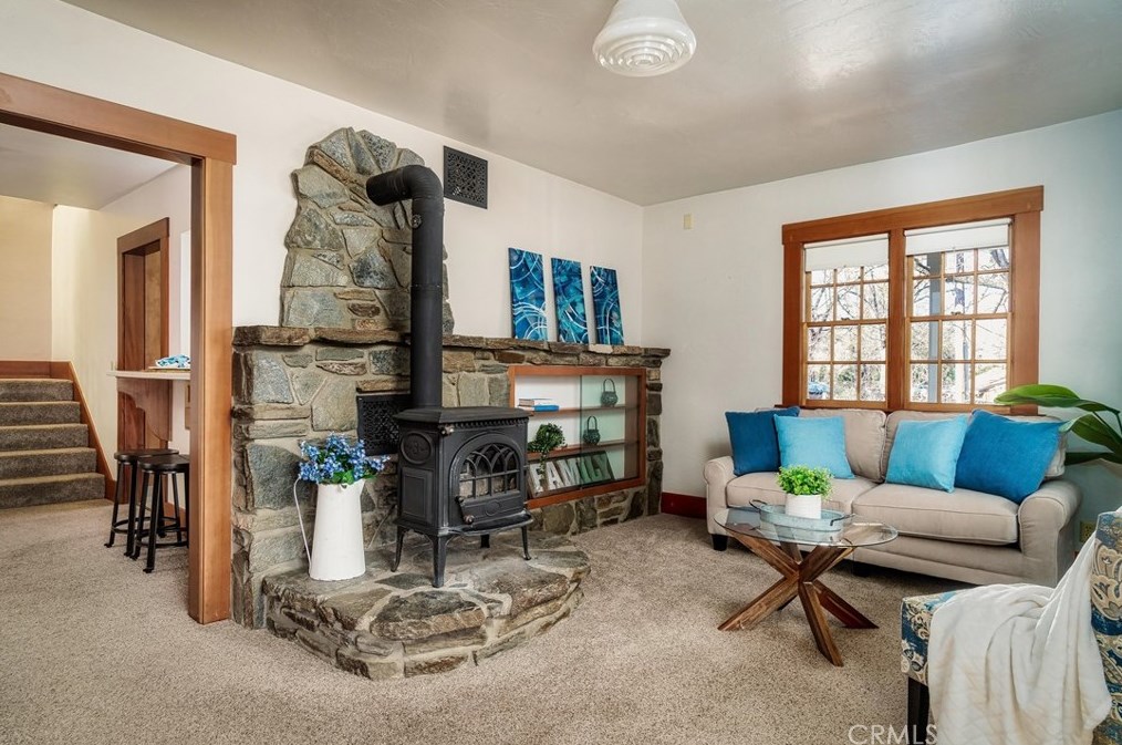 16850 Walnut Ave, Atascadero CA  93422-6622 exterior