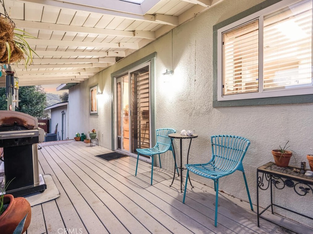 9307 Santa Lucia Rd, Atascadero CA  93422-2351 exterior