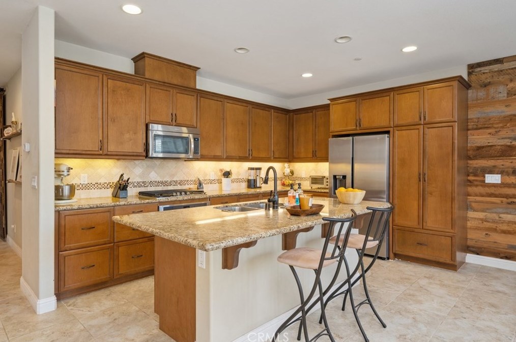 715 Sage Crest Dr, Santa Maria, CA 93455