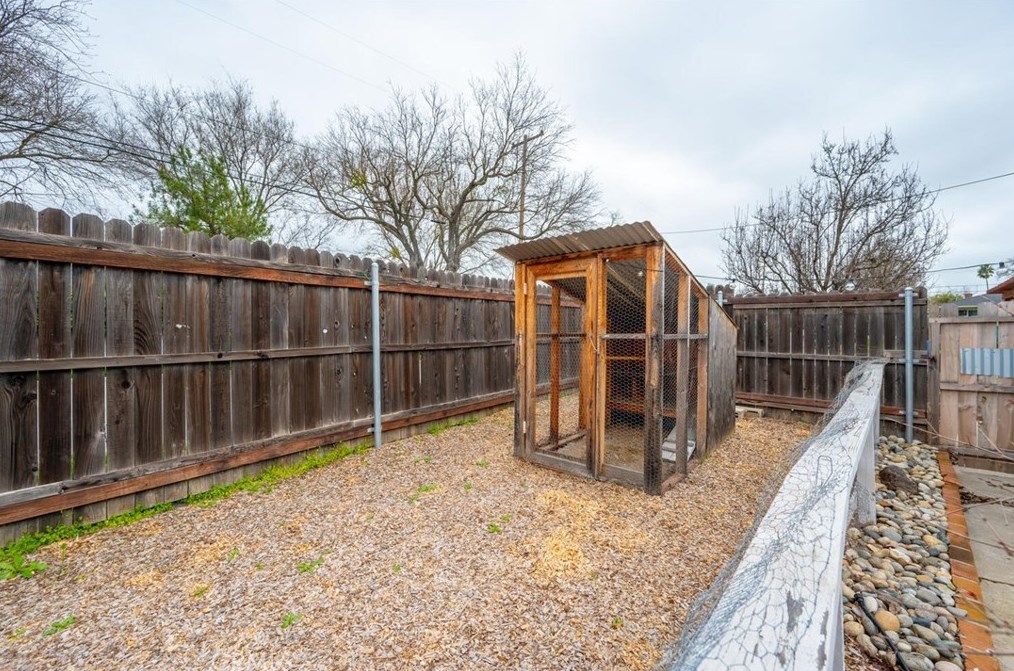 639 Bolen Dr, Lake Nacimiento CA  93446-2756 exterior