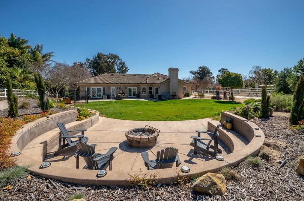 1144 Osage St, Nipomo CA  93444-9237 exterior