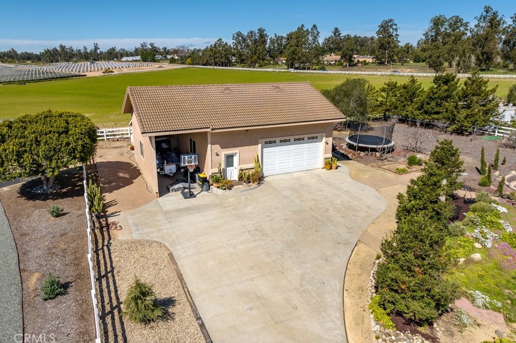 1144 Osage St, Nipomo CA  93444-9237 exterior