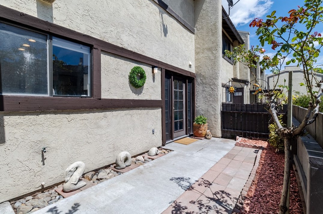 1109 Grieb Dr, Pismo Beach CA  93420-1804 exterior