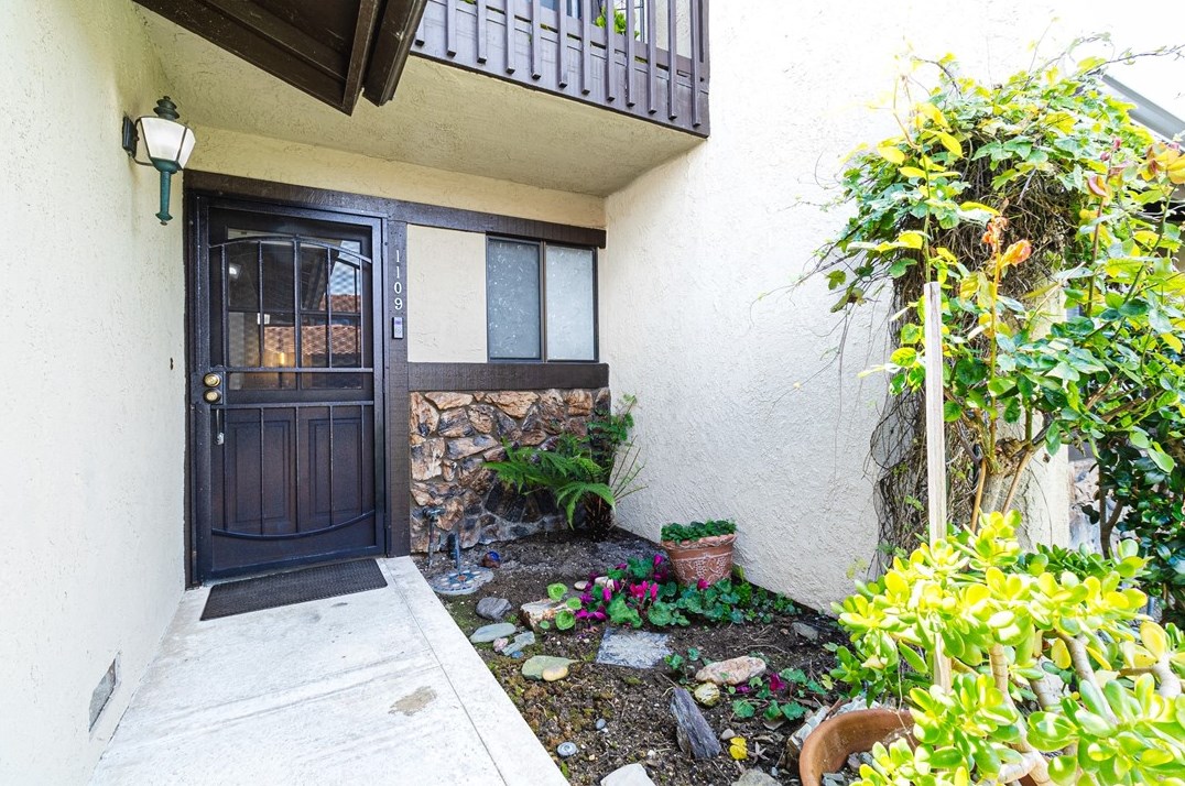 1109 Grieb Dr, Pismo Beach CA  93420-1804 exterior