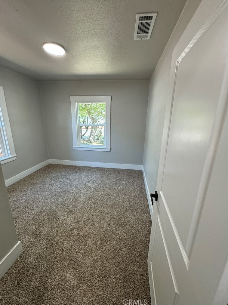 4586 Illinois Ave, Fresno CA  93702-2532 exterior
