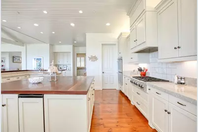 404 Huntington Road, Cambria, CA 93428 - Photo 23