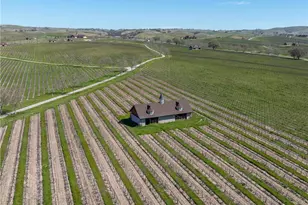 4710 Flying Paster Ln, Paso Robles, CA 93446 - Photo 43