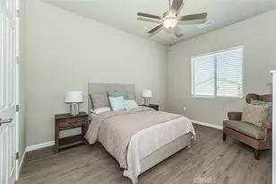 6008 E Sussex Way, Fresno, CA 93727 - Photo 25