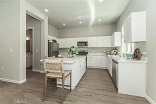 6008 E Sussex Way, Fresno, CA 93727 - Photo 13