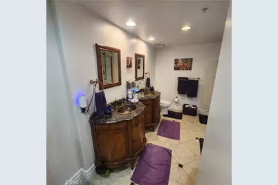 10862 Bloomfield Street #303, Toluca Lake, CA 91602 - Photo 13