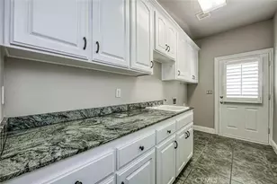 218 W Hubert Ct, Fresno, CA 93711 - Photo 25