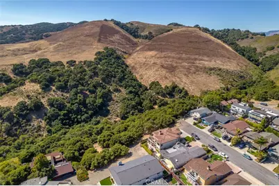 991 Visalia Street, Pismo Beach, CA 93449 - Photo 5