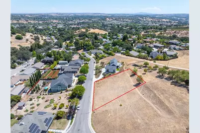 308 Maplewood Court, Paso Robles, CA 93446 - Photo 3