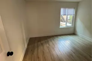 1550 Ashlan, Fresno, CA 93705 - Photo 9