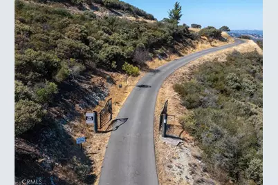 13750 Falcon Road, Atascadero, CA 93422 - Photo 9