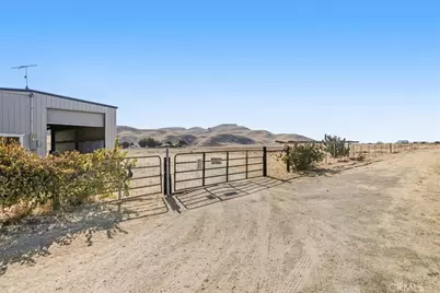 485 S 8 Th Street, Shandon, CA 93461 - Photo 1