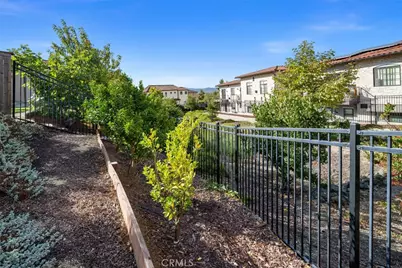 3072 Arezzo, San Luis Obispo, CA 93401 - Photo 27